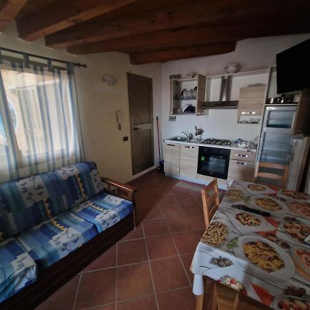 Appartamento Monolocali In Centro Paese LMP Esterno foto